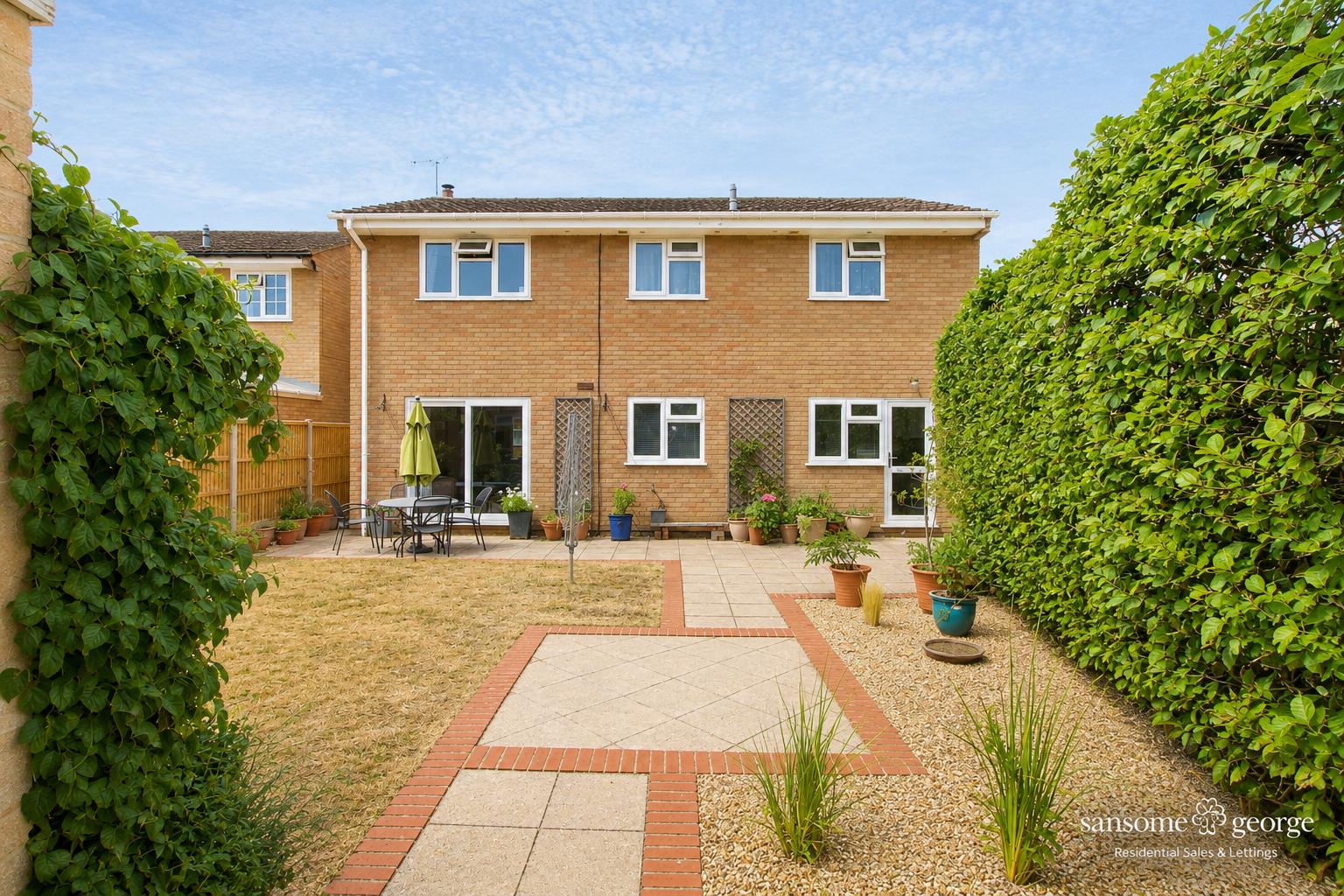 Cowslip Close, Tilehurst, Reading